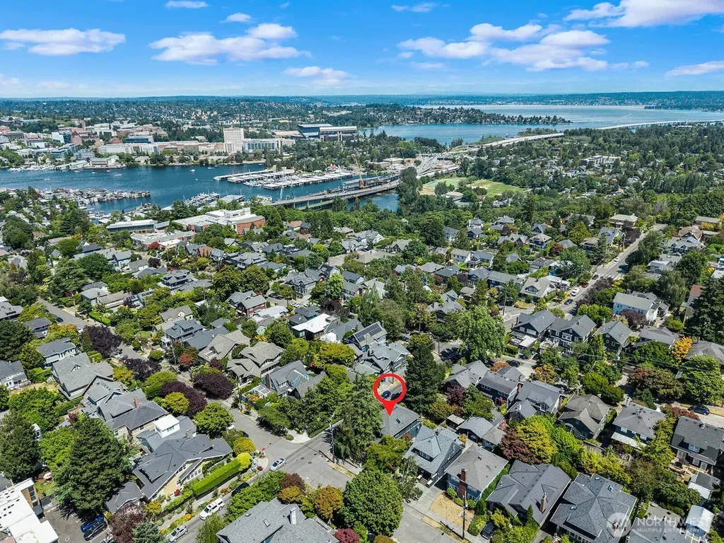 2034 Federal Avenue E Seattle WA 98102