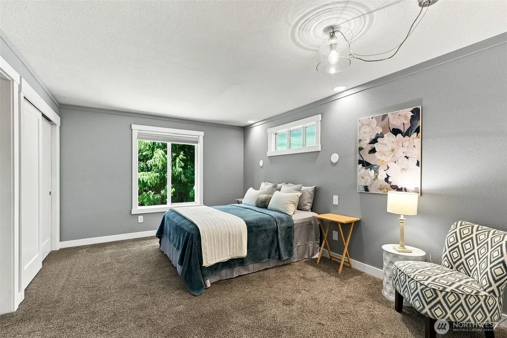 9375 NE Eric Avenue Bainbridge Island WA 98110