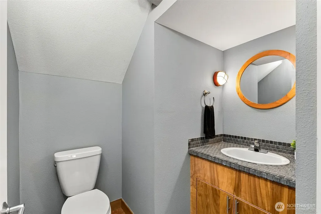 9375 NE Eric Avenue Bainbridge Island WA 98110