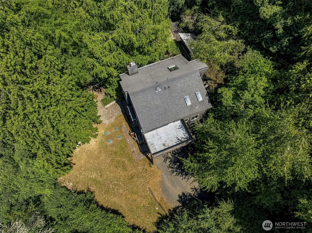 9375 NE Eric Avenue Bainbridge Island WA 98110