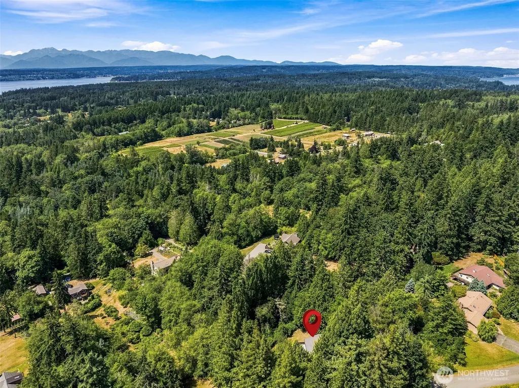 9375 NE Eric Avenue Bainbridge Island WA 98110