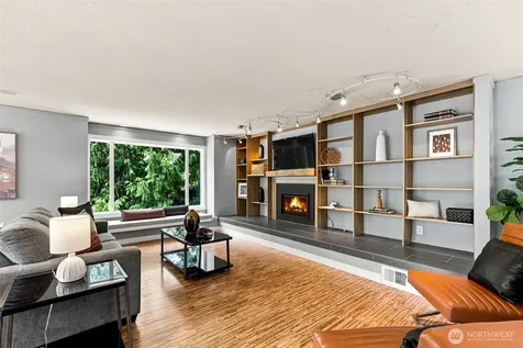 9375 NE Eric Avenue Bainbridge Island WA 98110