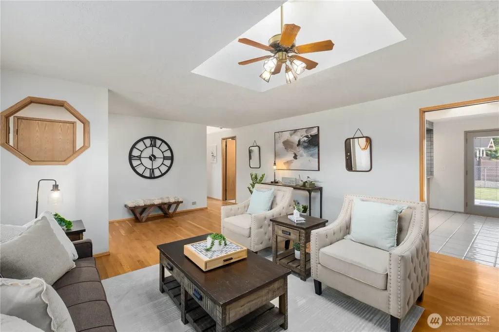 5614 66th Place SE Snohomish WA 98290