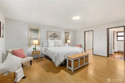 5614 66th Place SE Snohomish WA 98290