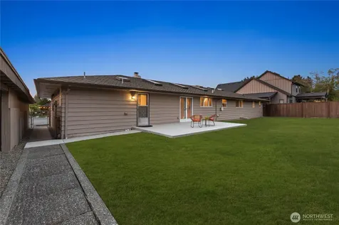 5614 66th Place SE Snohomish WA 98290