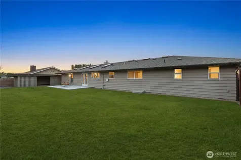 5614 66th Place SE Snohomish WA 98290