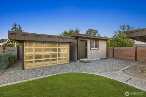 5614 66th Place SE Snohomish WA 98290