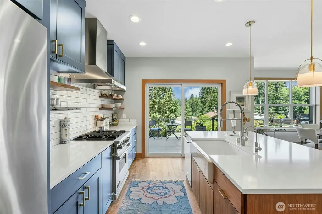 1447 Elm Place Freeland WA 98249