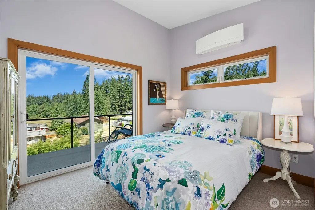 1447 Elm Place Freeland WA 98249