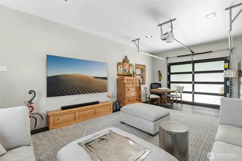 1447 Elm Place Freeland WA 98249