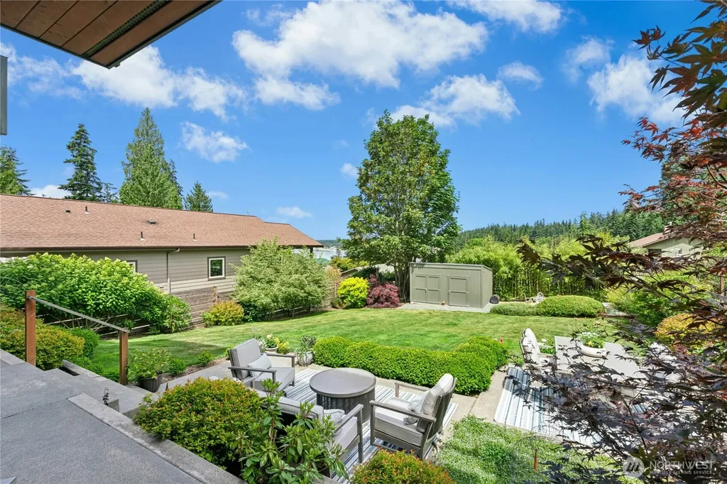 1447 Elm Place Freeland WA 98249