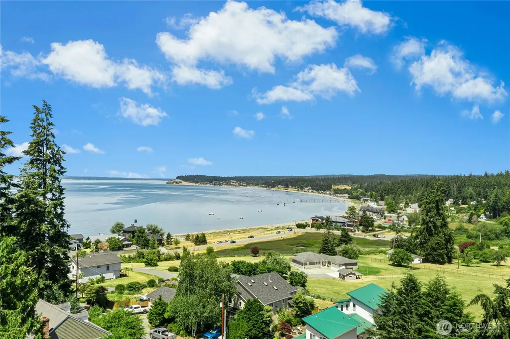 1447 Elm Place Freeland WA 98249