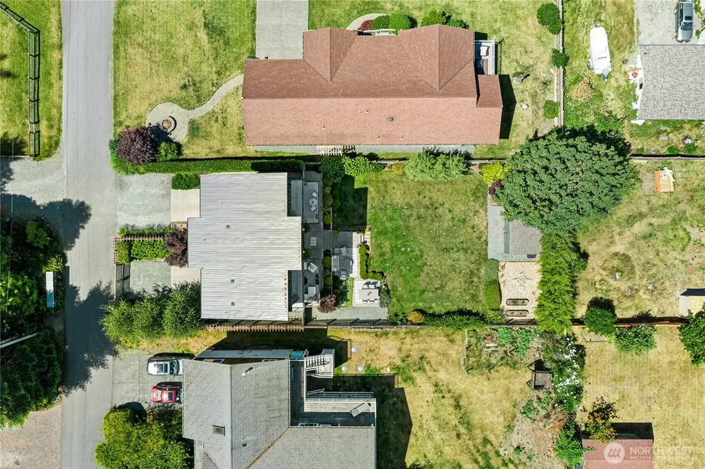 1447 Elm Place Freeland WA 98249
