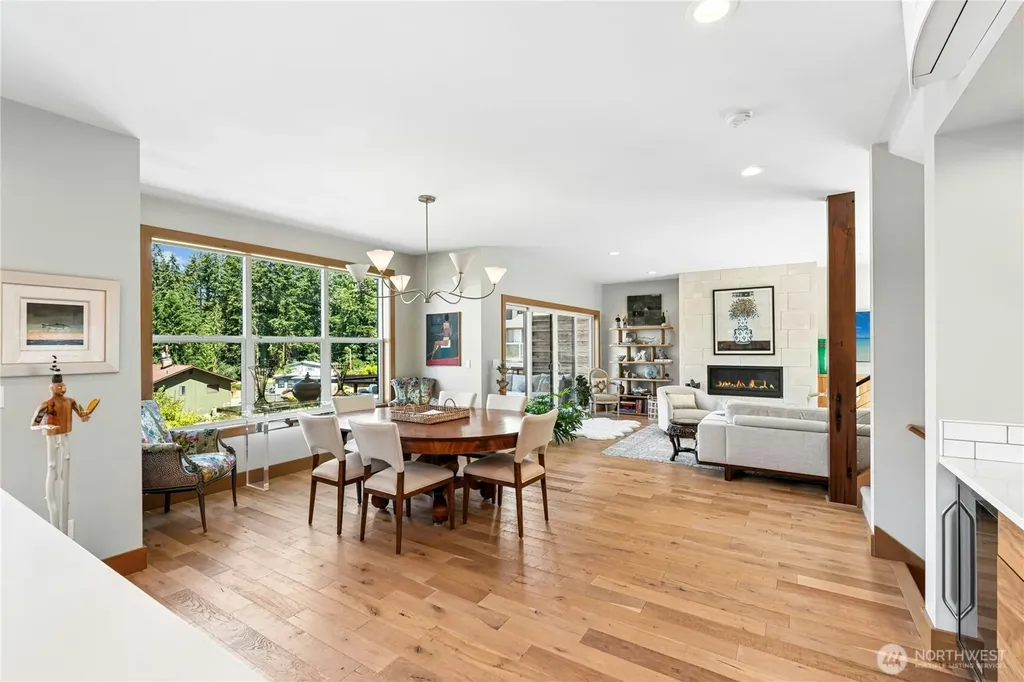 1447 Elm Place Freeland WA 98249