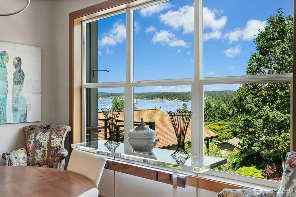 1447 Elm Place Freeland WA 98249