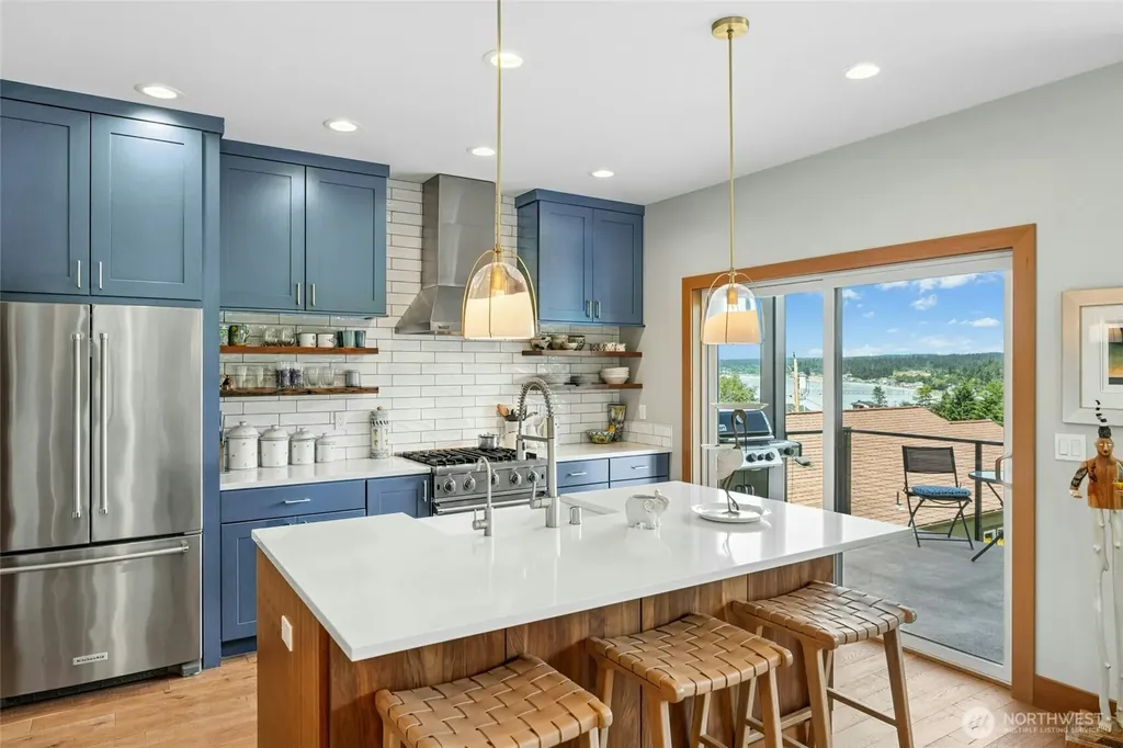 1447 Elm Place Freeland WA 98249