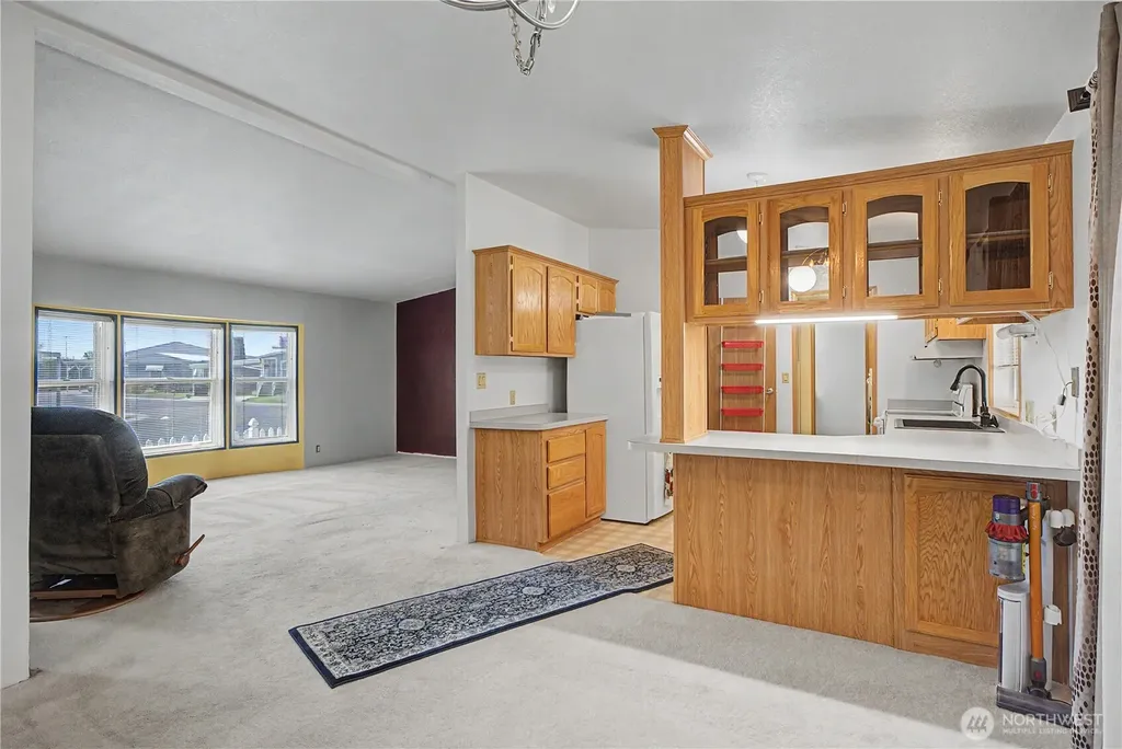 2240 W Broadway Avenue Moses Lake WA 98837