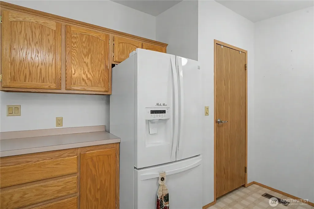 2240 W Broadway Avenue Moses Lake WA 98837