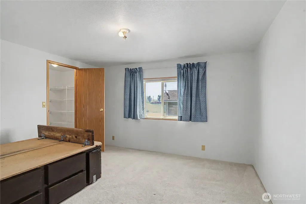 2240 W Broadway Avenue Moses Lake WA 98837