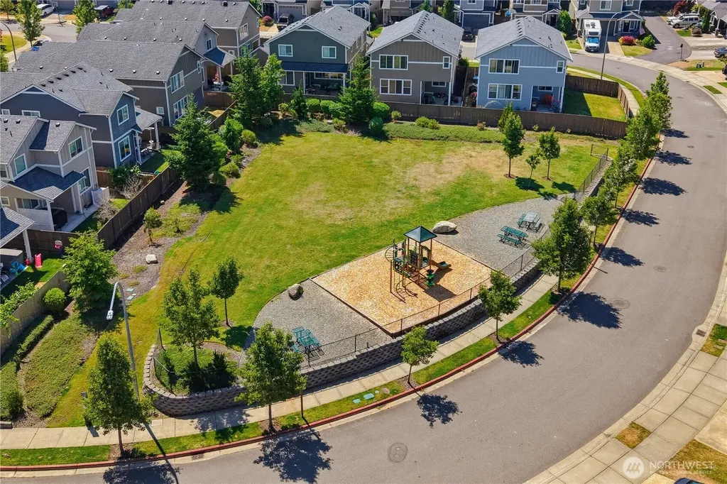 3813 Discovery Avenue SW Bremerton WA 98312