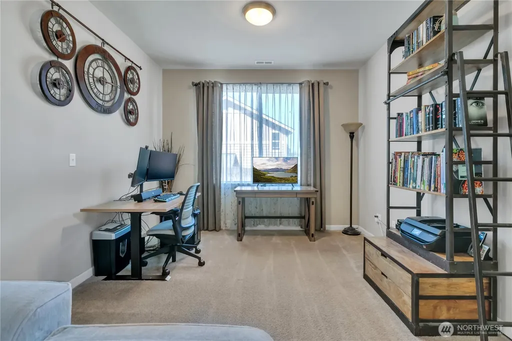 3813 Discovery Avenue SW Bremerton WA 98312