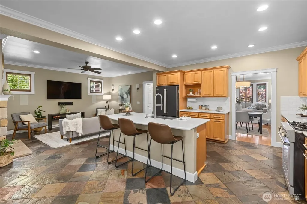 4318 SW Willow Street Seattle WA 98136