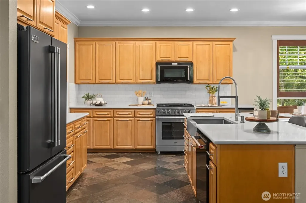4318 SW Willow Street Seattle WA 98136