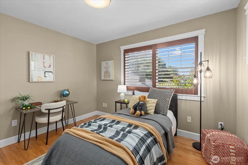 4318 SW Willow Street Seattle WA 98136