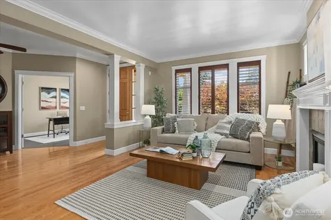4318 SW Willow Street Seattle WA 98136