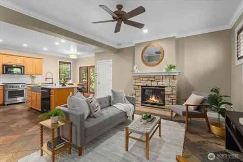 4318 SW Willow Street Seattle WA 98136