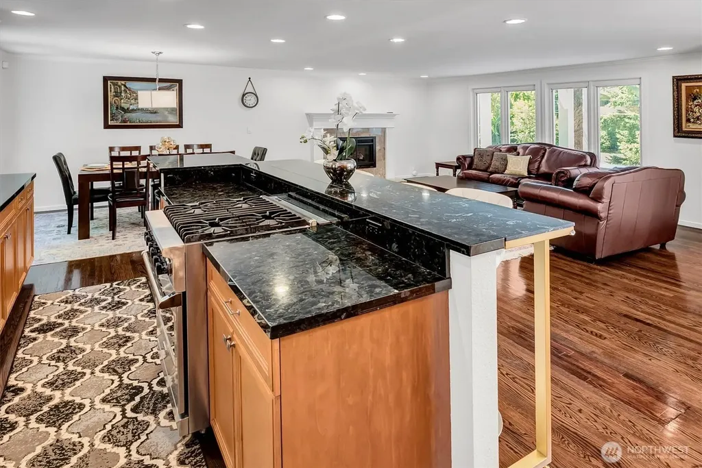 10603 NE 60th Street Kirkland WA 98033