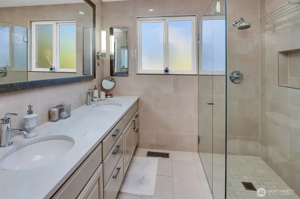 10603 NE 60th Street Kirkland WA 98033