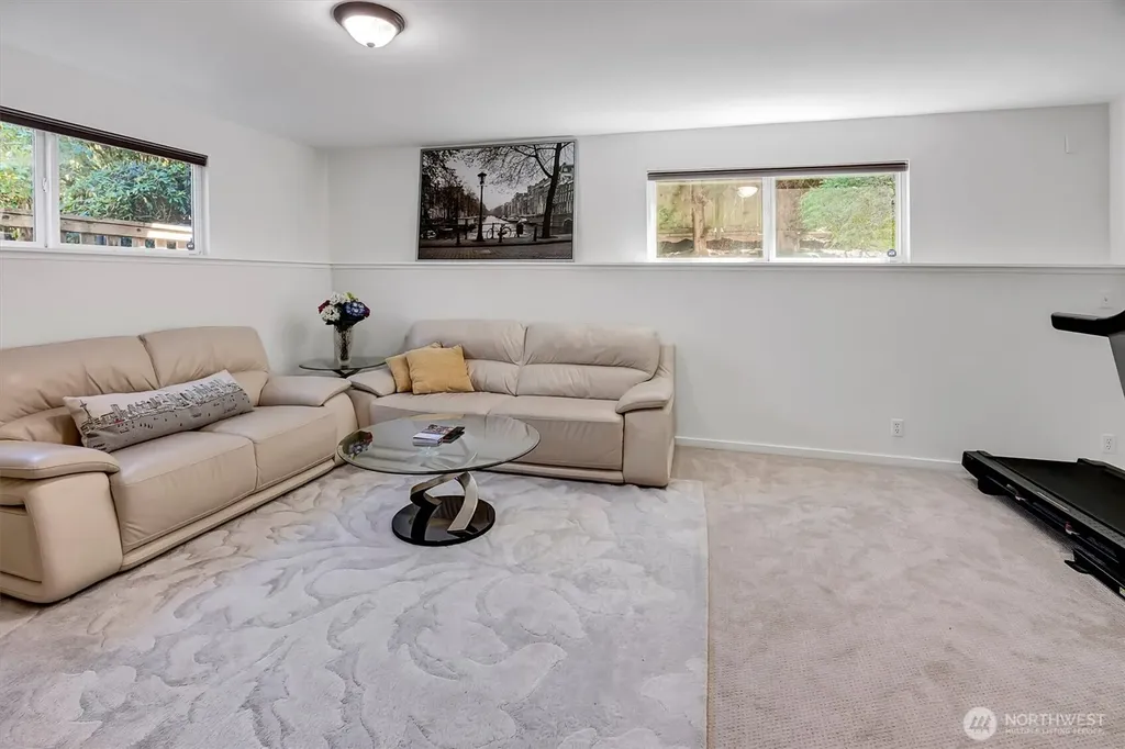 10603 NE 60th Street Kirkland WA 98033