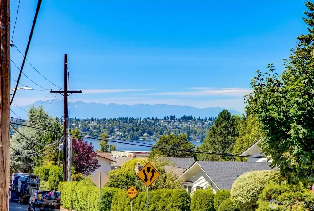10603 NE 60th Street Kirkland WA 98033