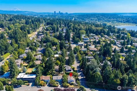 10603 NE 60th Street Kirkland WA 98033