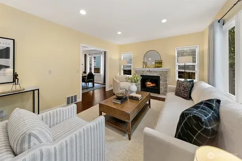 954 19th Avenue E Seattle WA 98112