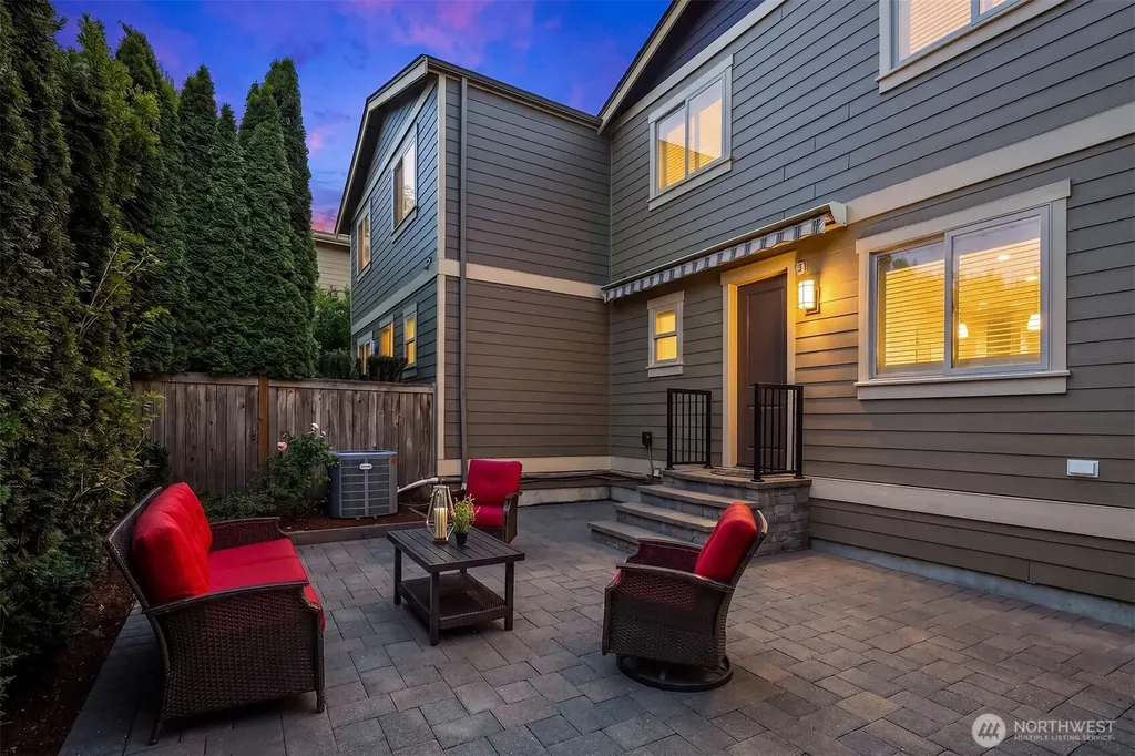 20 6th Street Kirkland WA 98033