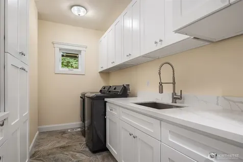 21939 NE 187th Street Woodinville WA 98077