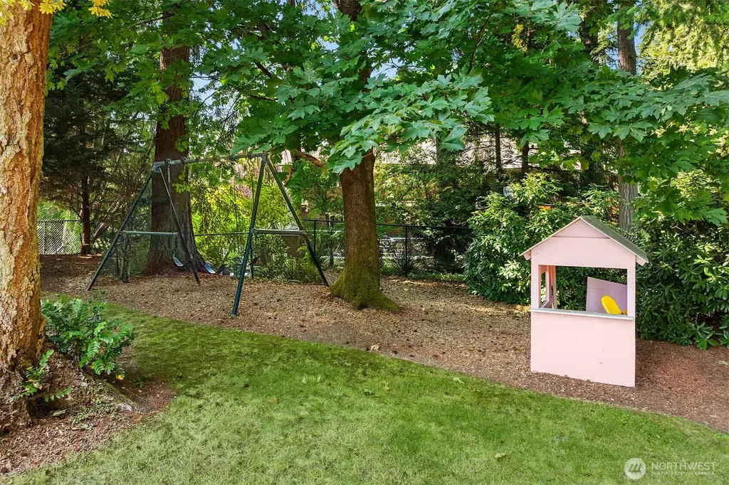 21728 NE 81st Street Redmond WA 98053