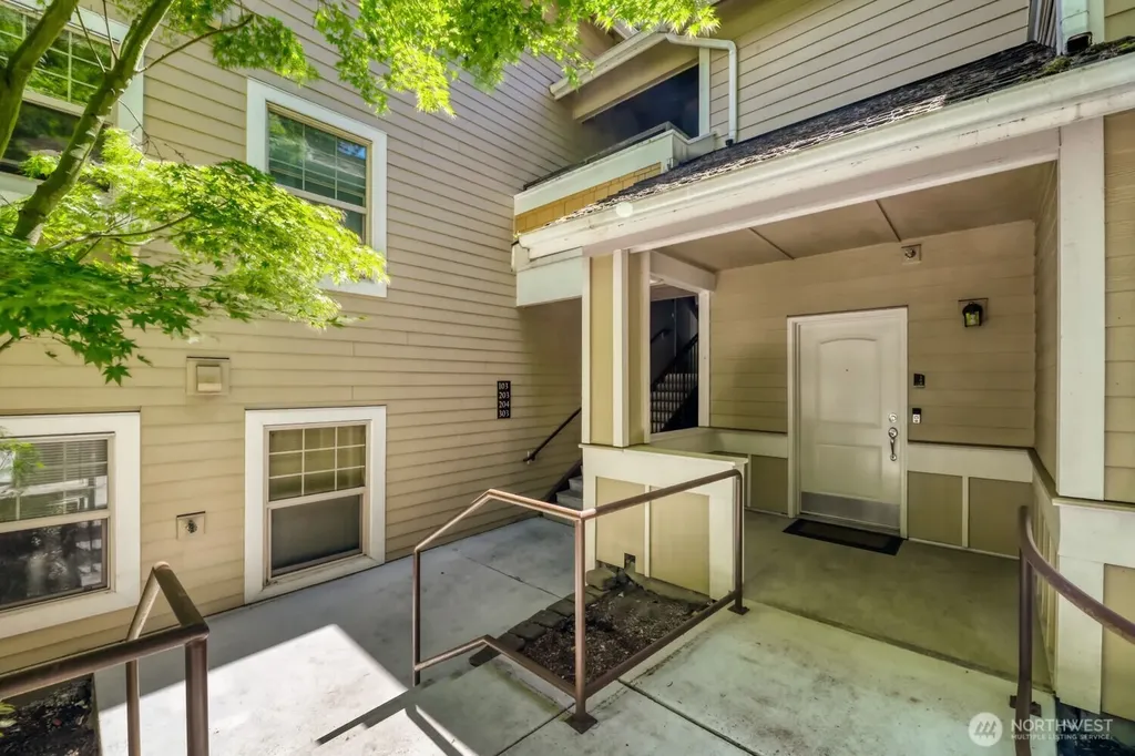 8535 Avondale Road NE Redmond WA 98052