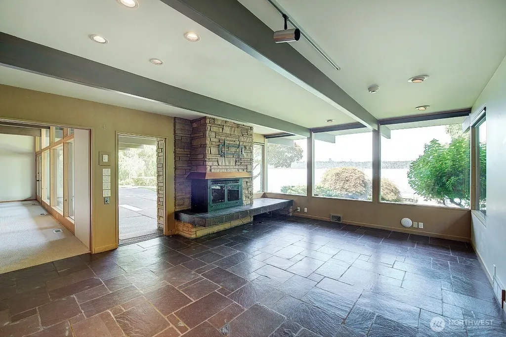 1605 73rd Avenue NE Medina WA 98039