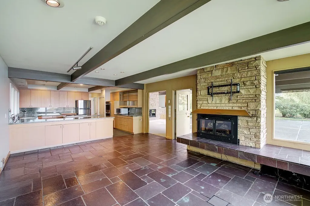 1605 73rd Avenue NE Medina WA 98039