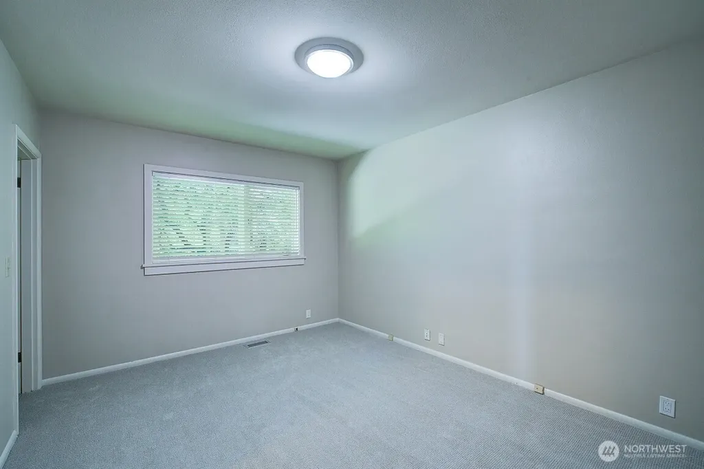 1605 73rd Avenue NE Medina WA 98039