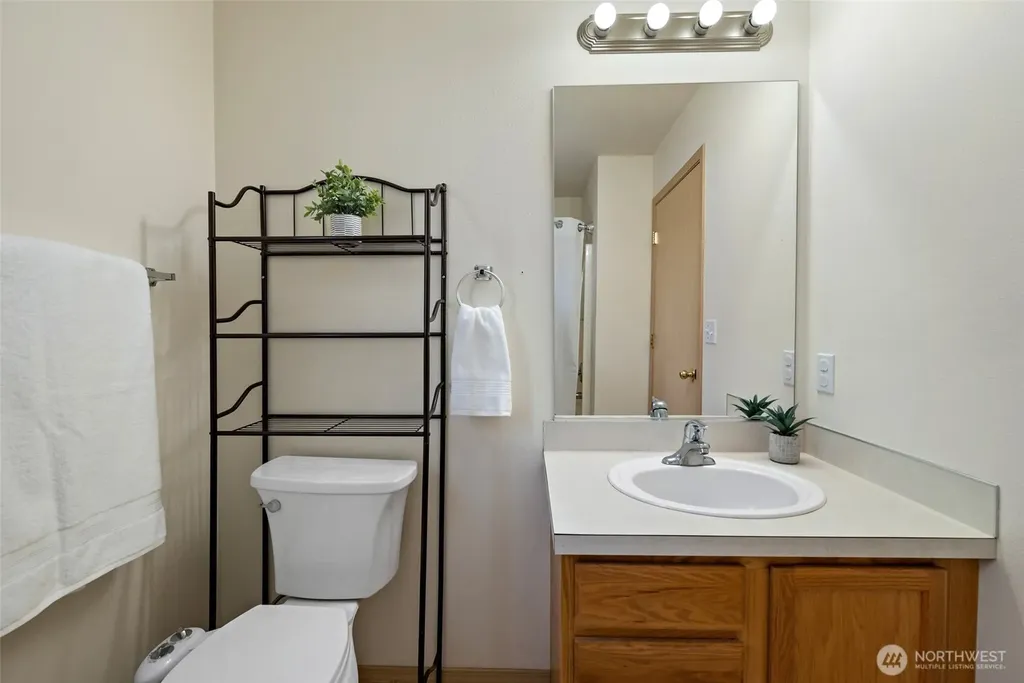 1073 Opal Lane Burlington WA 98233