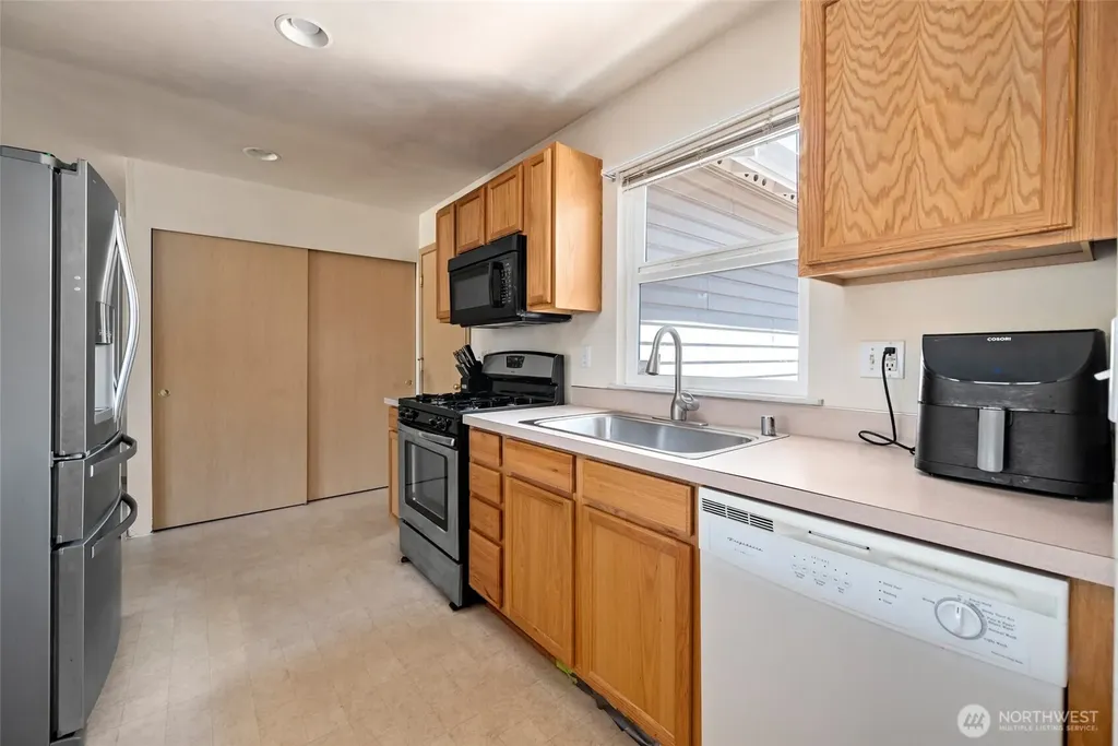 1073 Opal Lane Burlington WA 98233