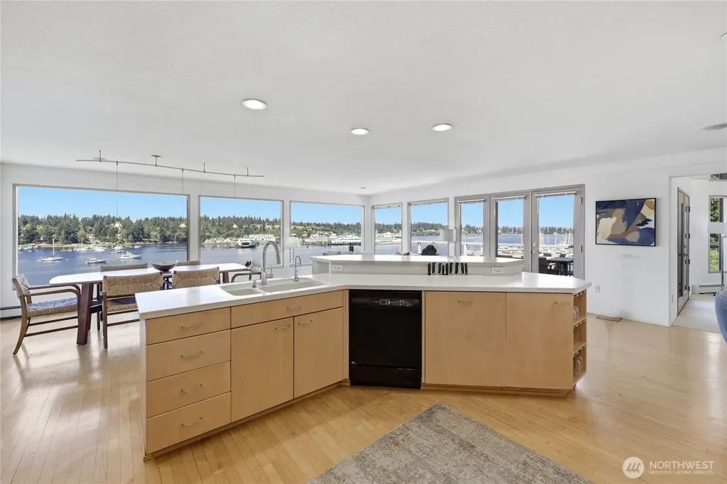 5834 Packard Lane NE Bainbridge Island WA 98110