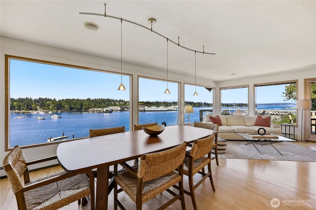 5834 Packard Lane NE Bainbridge Island WA 98110
