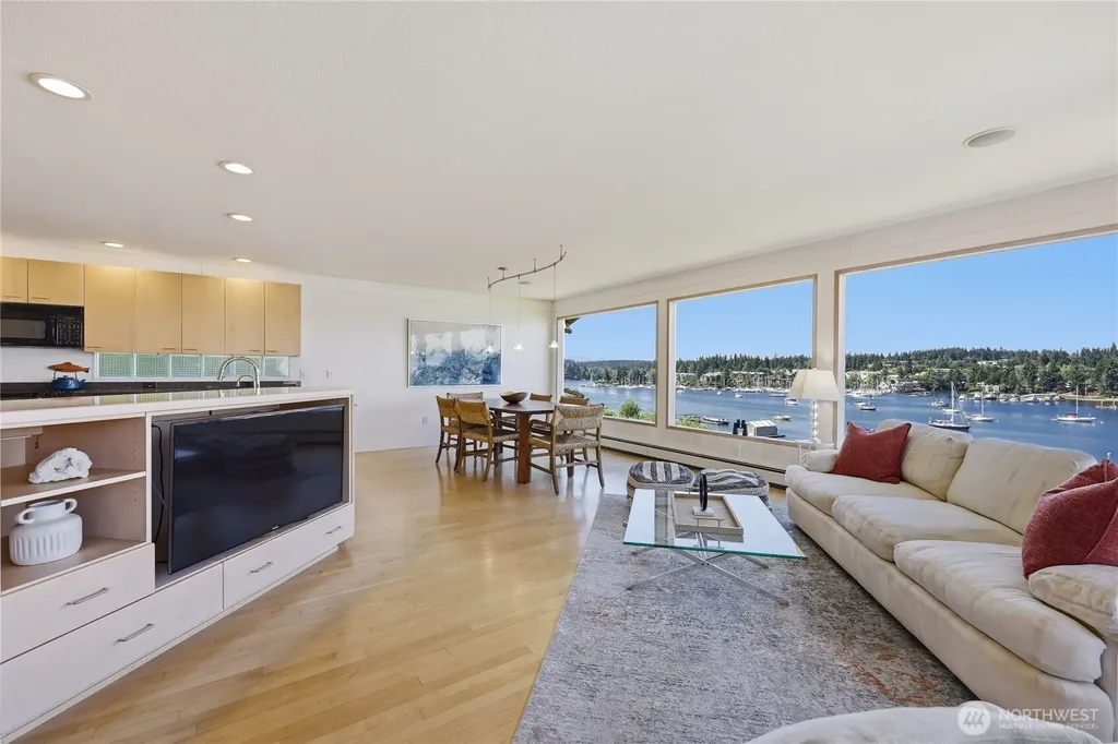 5834 Packard Lane NE Bainbridge Island WA 98110