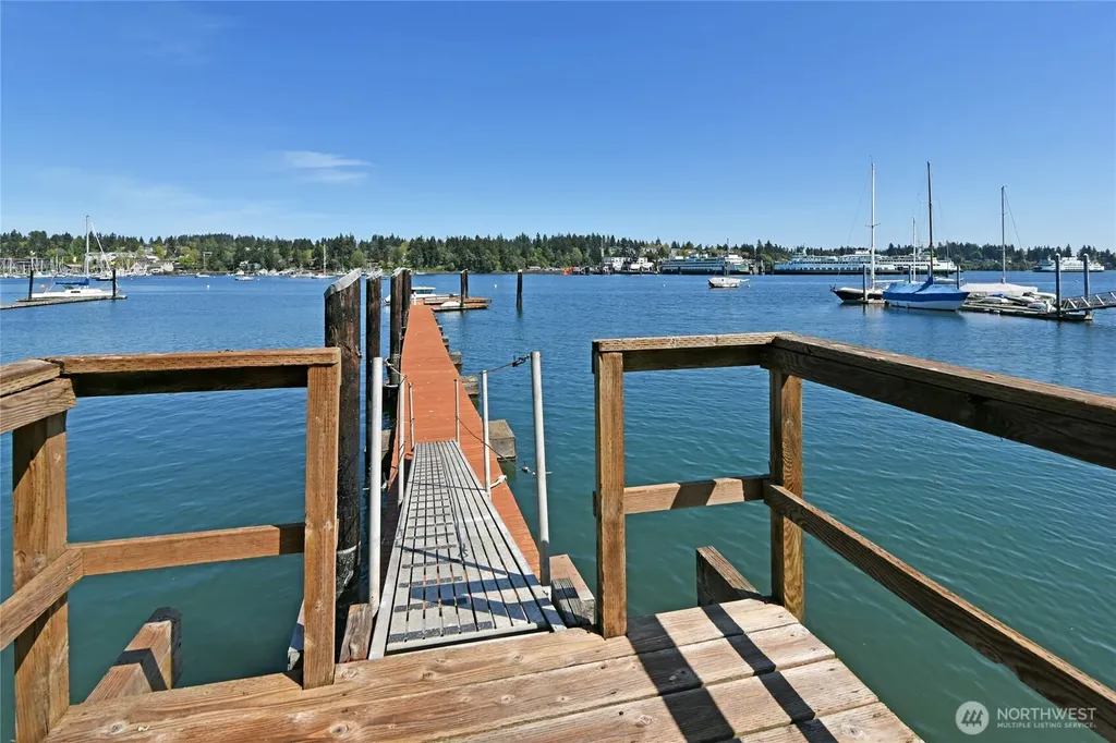 5834 Packard Lane NE Bainbridge Island WA 98110