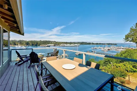 5834 Packard Lane NE Bainbridge Island WA 98110